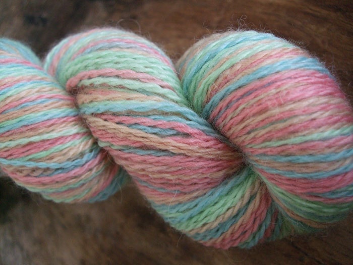 Self-striping Yoga - Handdyed sock yarn - pistacchio turquoise pink beige