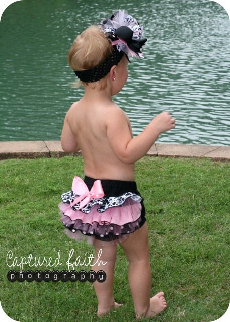 GIRLS Damask Light Pink Dot w/FLUFF option Ruffled Bottom Bloomer 2t, 3t, 4t