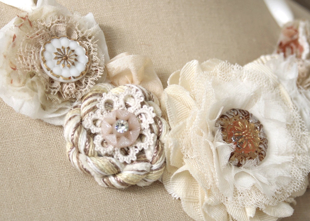 Bridal Statement Necklace, Floral Statement Necklace, Ivory White and Blush, Vintage Wedding, Bridal Jewelry