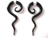 Black horn fake gauges earrings-large spirals