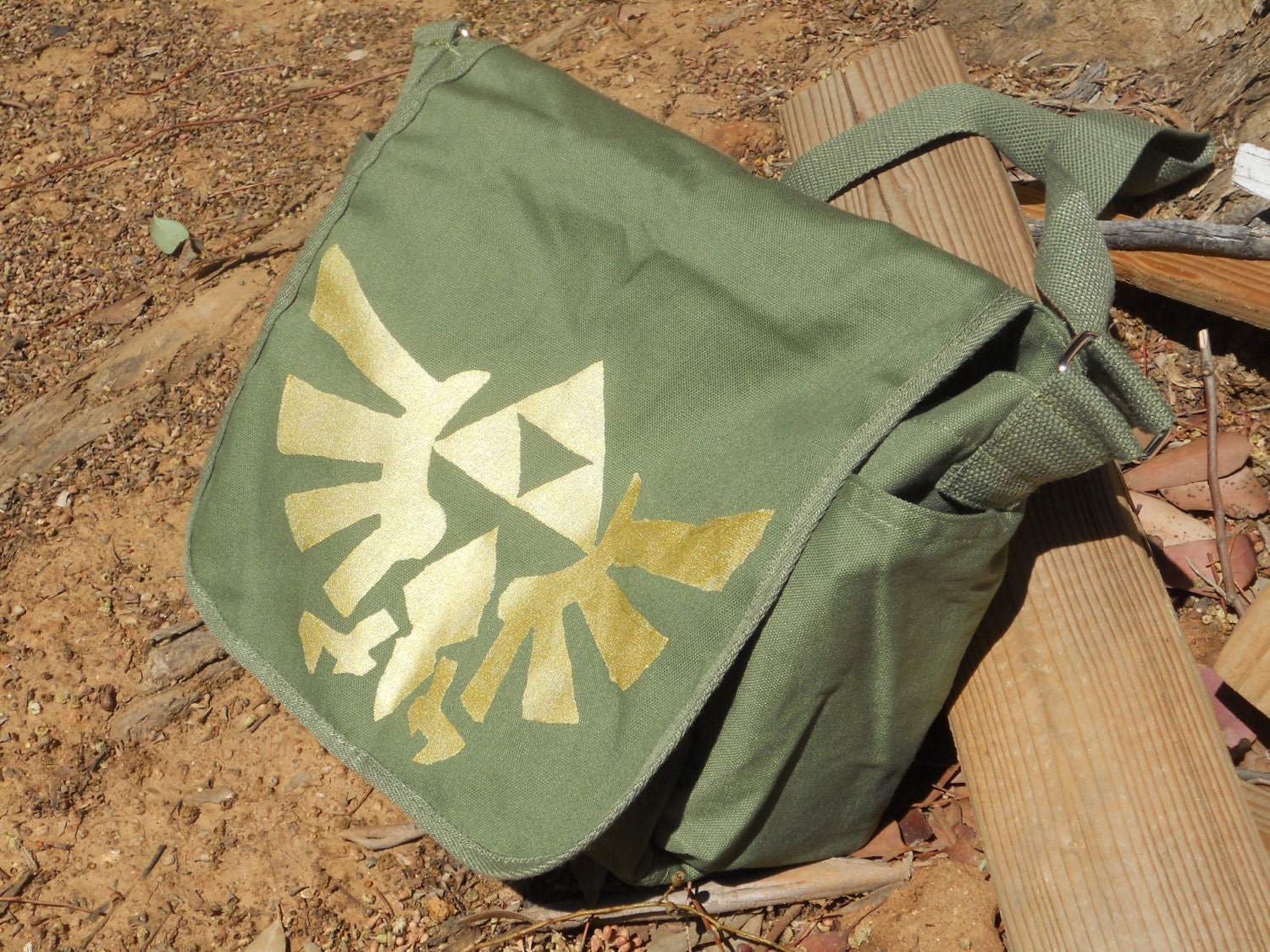 Legend of Zelda triforce eagle messenger tote bag