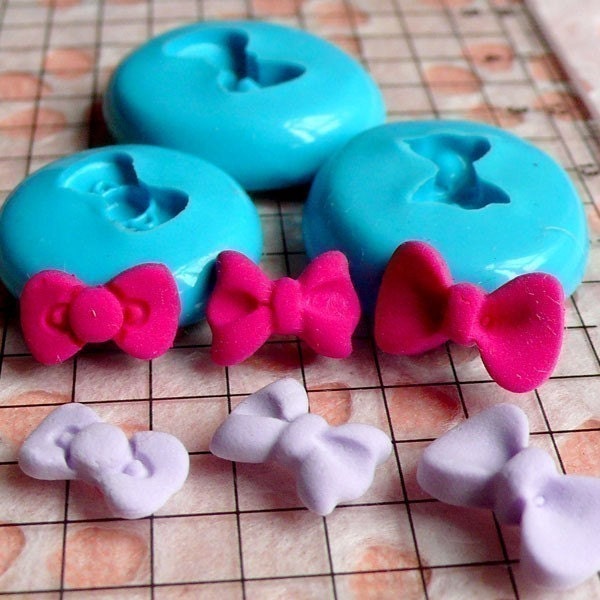 Set of 3 Tiny Bow Bowtie (10mm to 13mm) Silicone Flexible Push Mold - Jewelry, Charms, Cupcake (Clay, Fimo, Sculpey, Resin, Fondant)