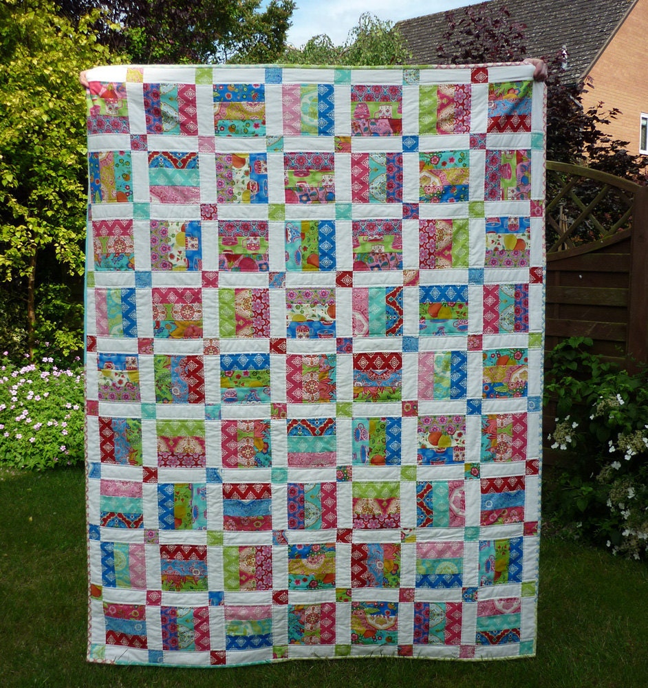 PDF Quilt Pattern 6 sizes Baby to King - Picnic in the Park - Immediate download