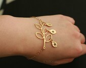 SWEET gift Initial bracelet,branch bracelet,  personalize jewelry, GOLD FILLED, for her,  personalize bracelet, family friendship monogram