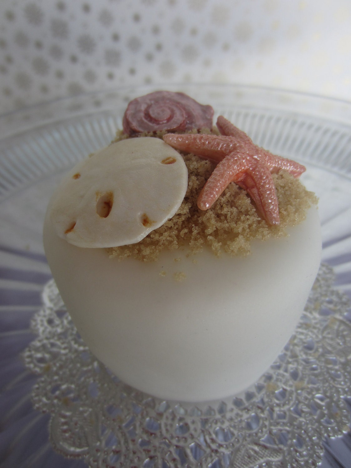 edible sugar sea shells small natural color set of 24