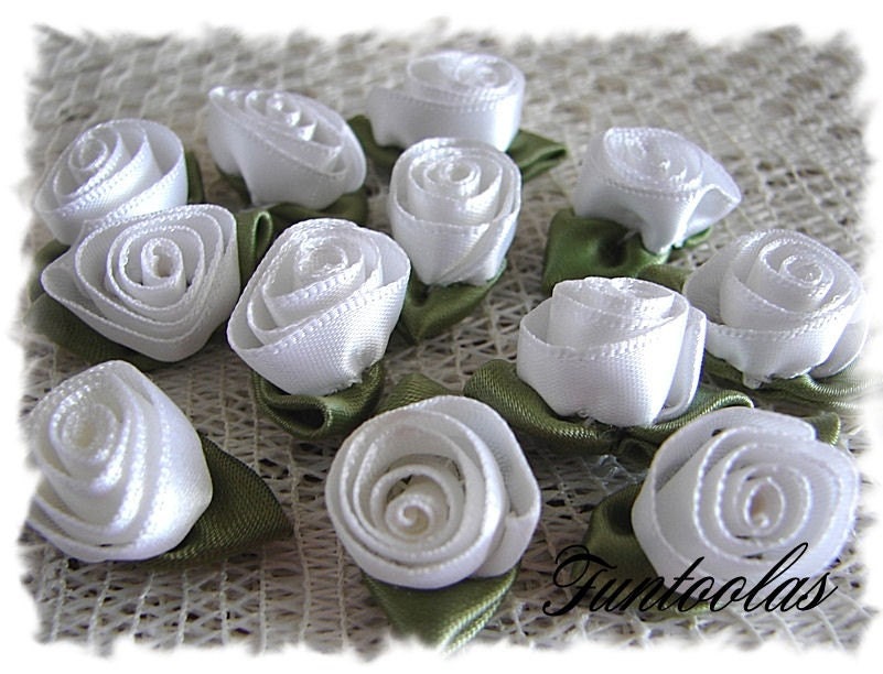 Ribbon Roses Set of 12 White