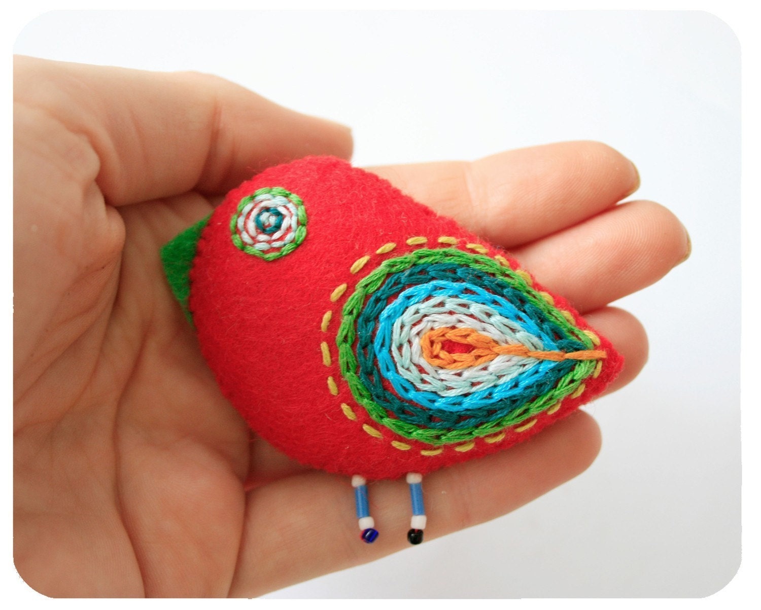 friend gift / embroidered bird brooch / felt red bird pin