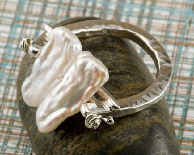 Handmade Stirup Freshwater Stick Pearl Ring