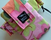 Funky Retro Daisies Flowers PInk Green Miller Fabric Armband Washable Ipod Touch Iphone Gadget Cell Phone Case Pouch Waterproof Lining