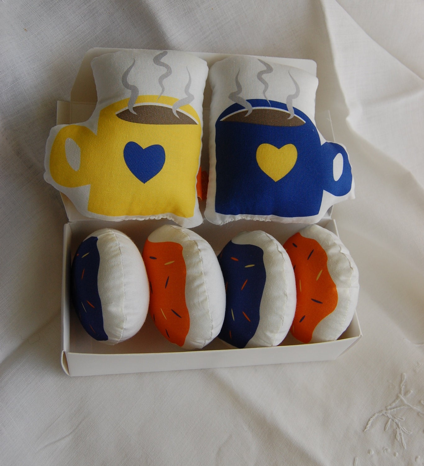 Cocoa Break Fabric Food Tea Set