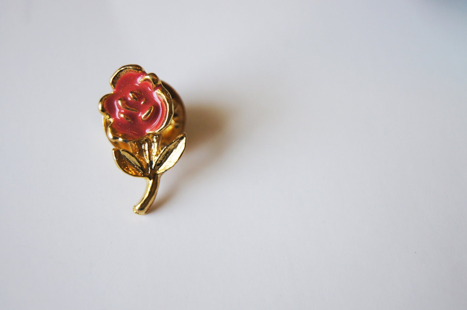 Accessories // Vintage Accessories // Brooch // Rose Brooch // Flower Enameled Brooch // Pink Rose