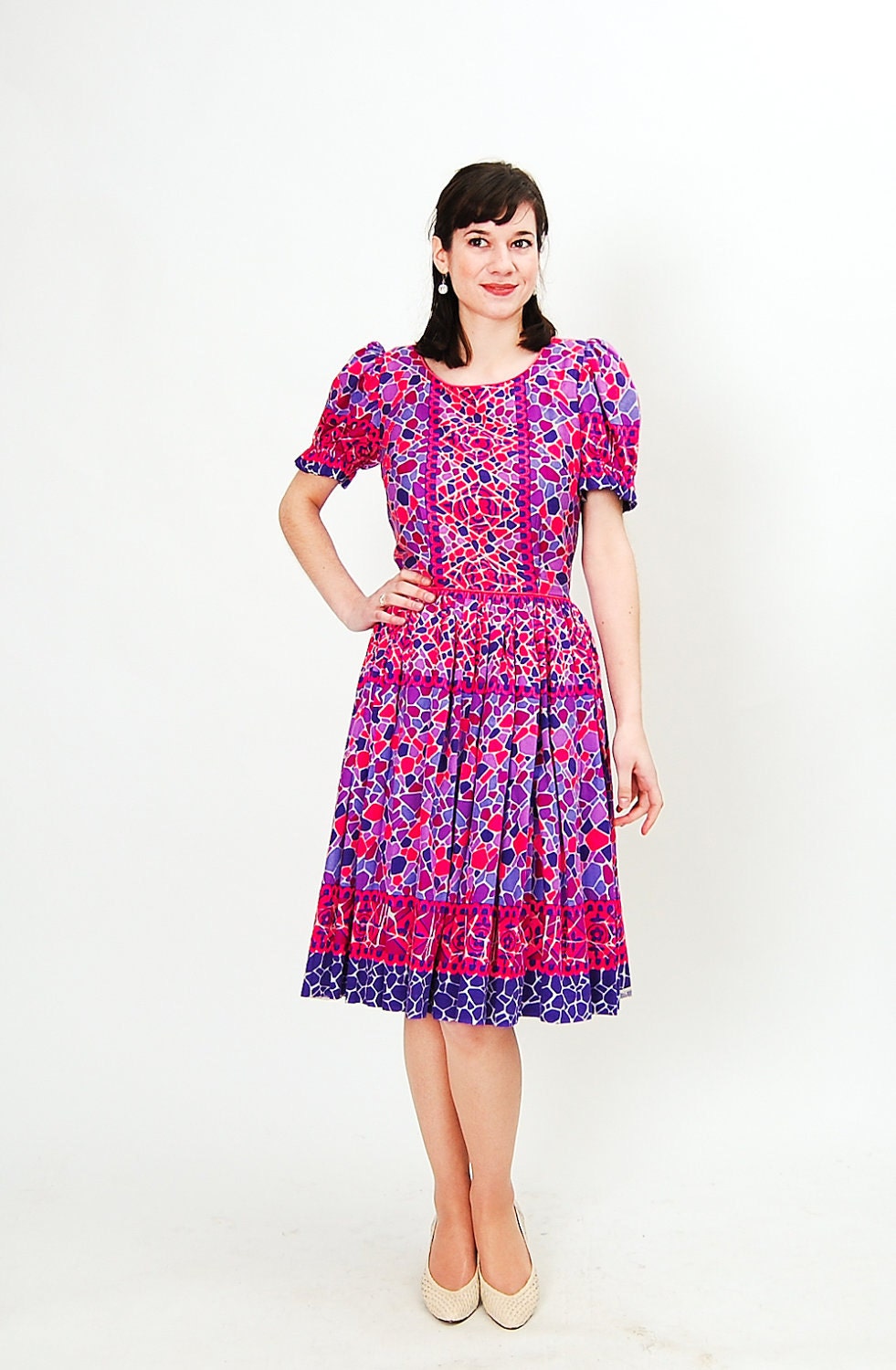 Vintage 1970s Party Dress - 70s Summer Dress - Violet & Hot Pink Mosaic Print