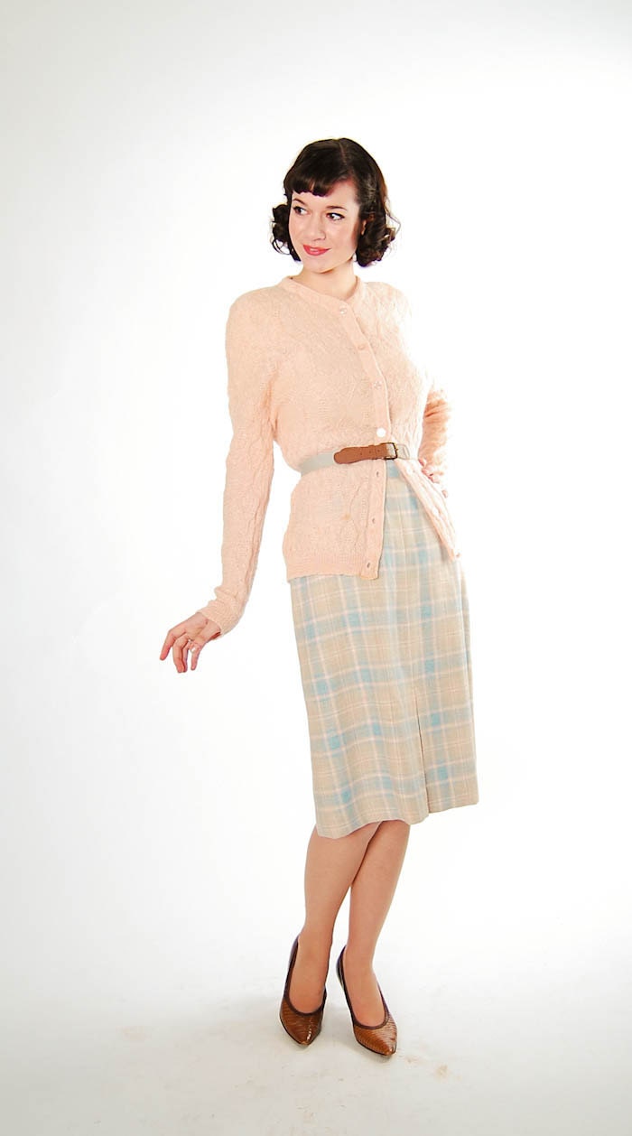 Vintage 1960s Pencil Skirt - 60s Wool Skirt - Pastel Blue & Blush Plaid Tweed
