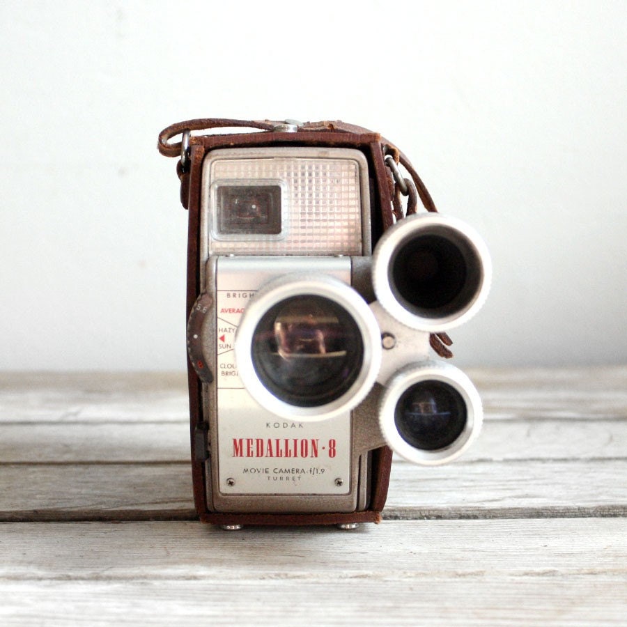 vintage kodak medallion 8 movie camera