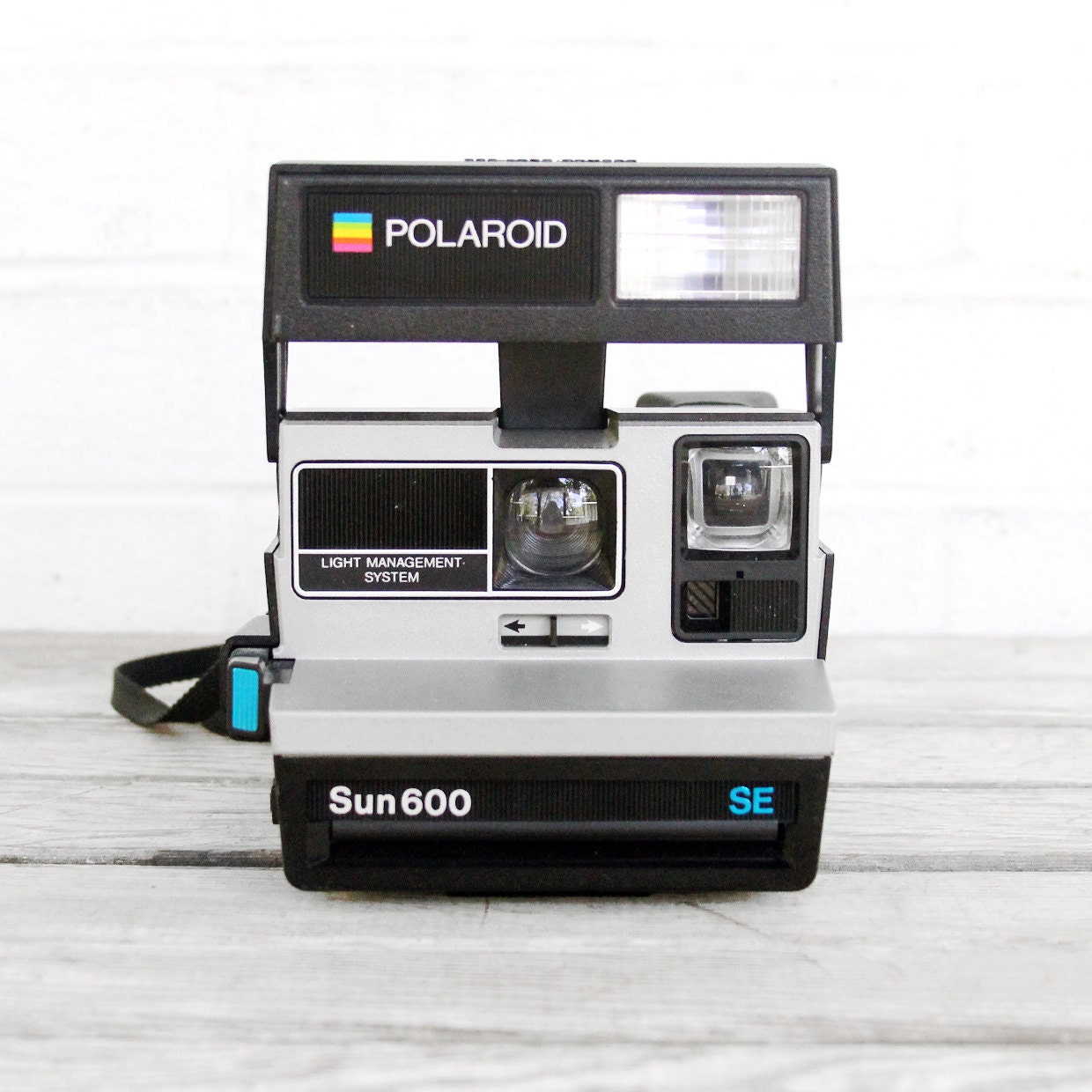 Polaroid 600 Pictures