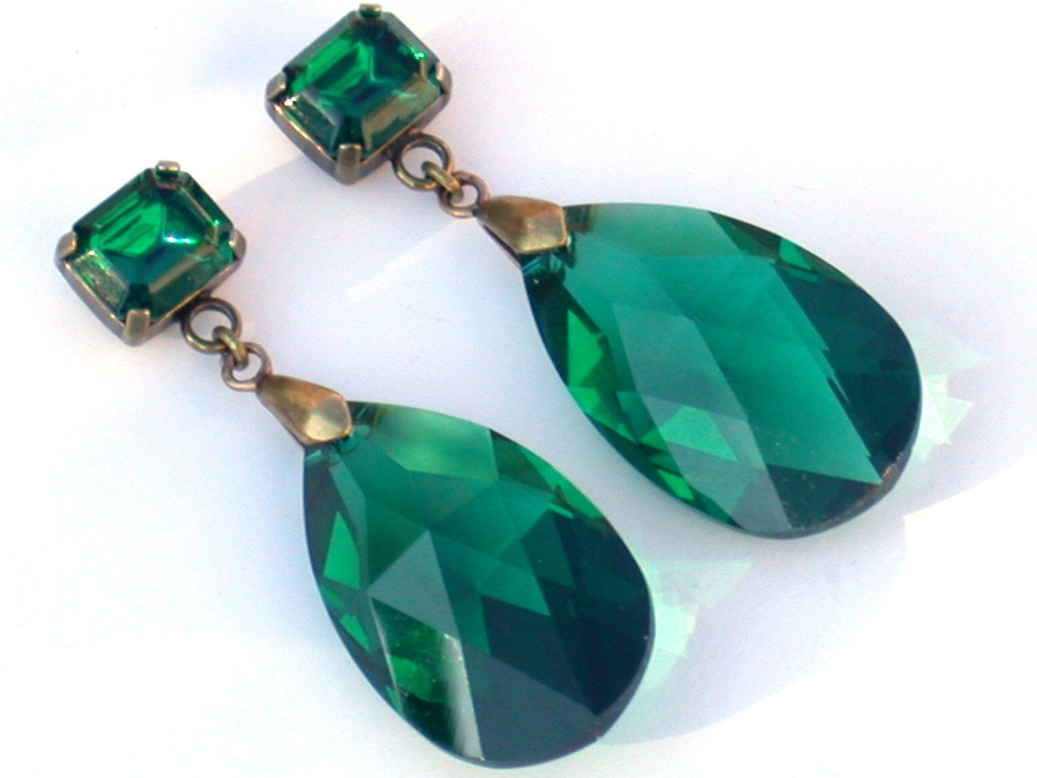 Angelina Jolie's Inspired Gorgeous Emerald  Earrings in  Crystal SWAROVSK I- Celebrity Inspired
