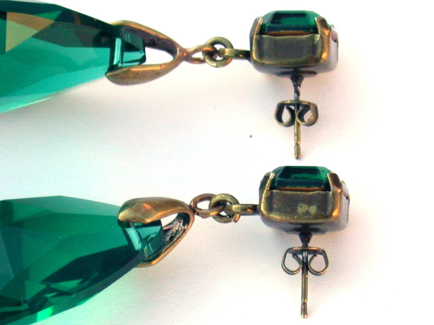 Angelina Jolie's Inspired Gorgeous Emerald  Earrings in  Crystal SWAROVSK I- Celebrity Inspired