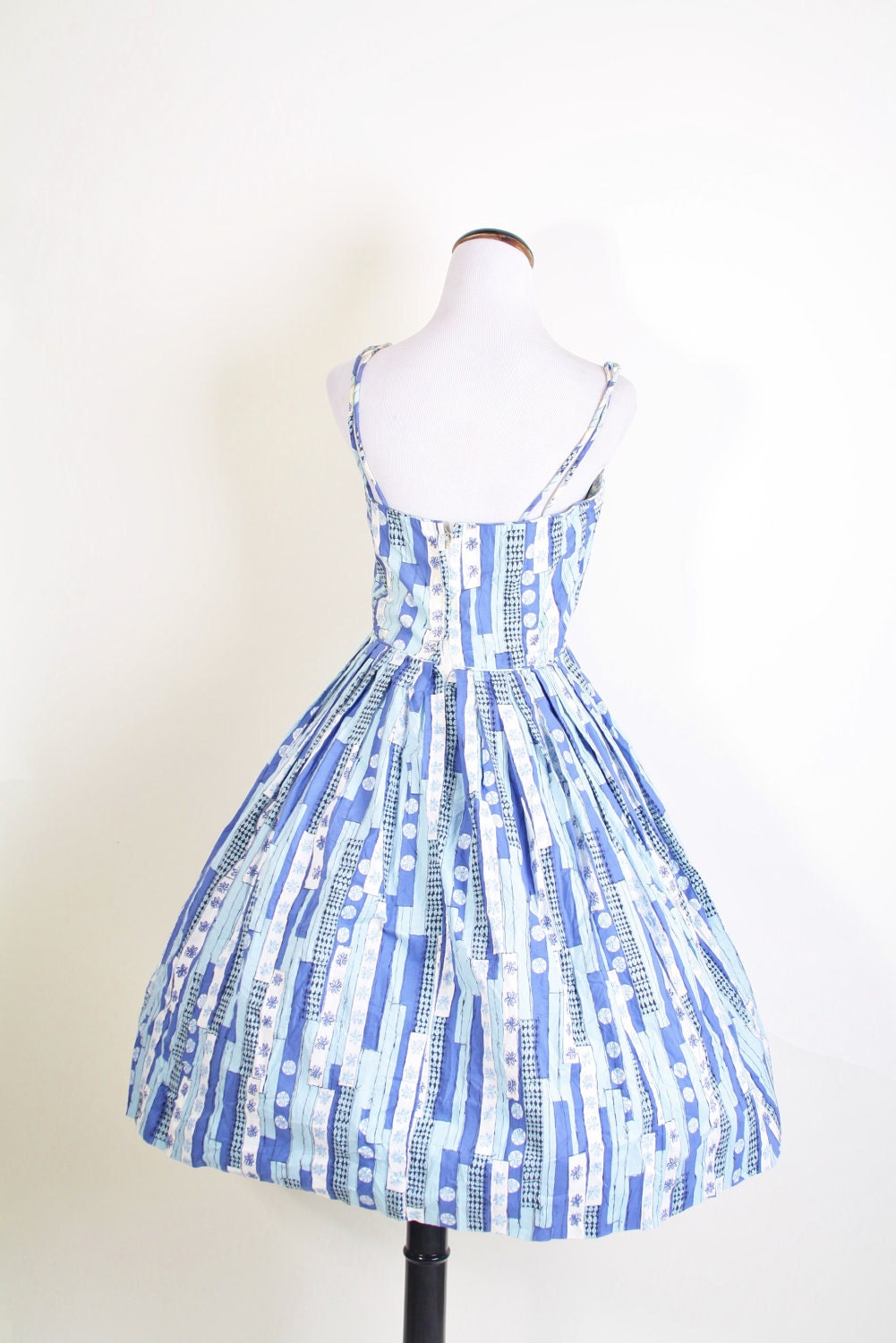 1950s Cotton Dress - Mad Men Dress - Dress - Floral Print - Summer Fashion - 1051