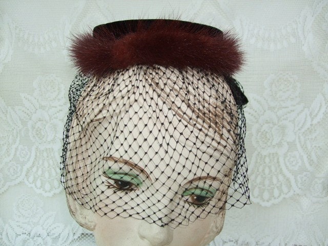 Vintage 1950s Hat Fascinator Whimsy Black Velvet Bow Brown Mink Veiling