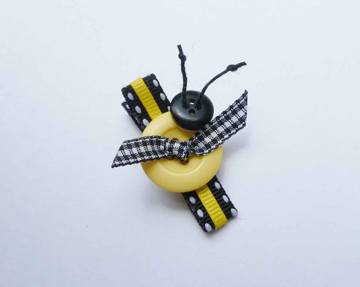 Button My Bee.... Boutique Hair Bow...Original Design by Moll Bell Designs...Honey Bee...Bee Button..Bee Hair Bow