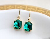 Sparking Emerald Green Jewel Earrings