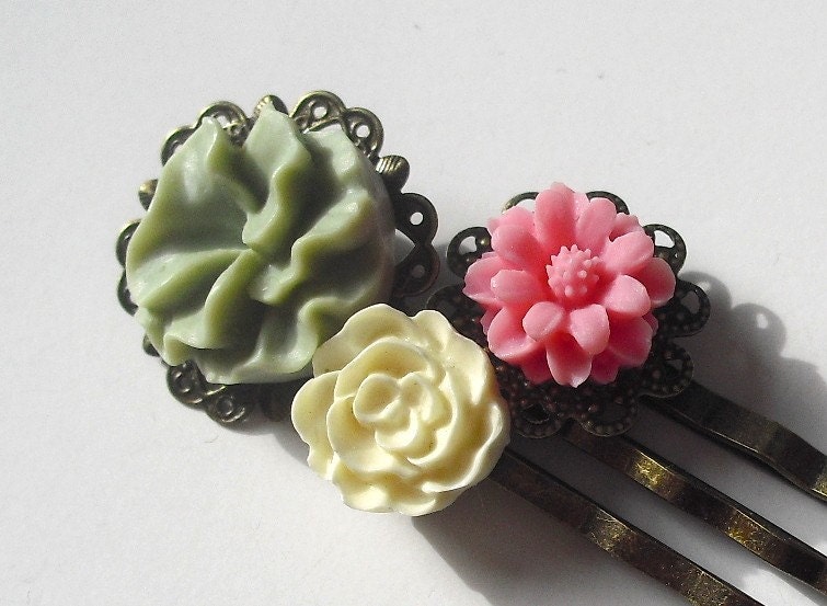 Bobby Pin Set - Spring Blossoms - Resin Flowers on Brass