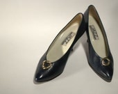 vintage secretary heels, navy blue sz. 8 made in spain
