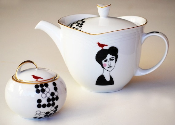 Vintage teapot Jeanne