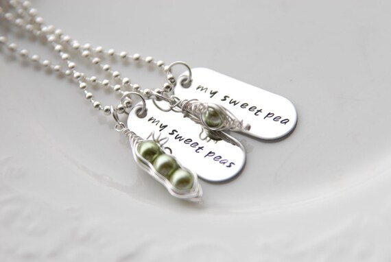 Mama's Sweet Peas in a Pod Personalized Necklace