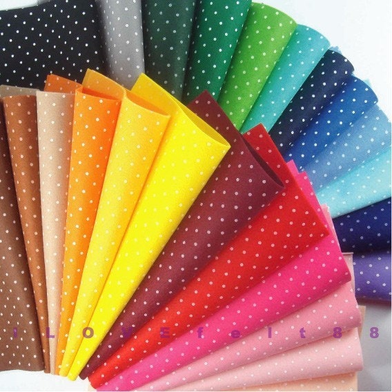 23 Printed White Polka Dots Felt