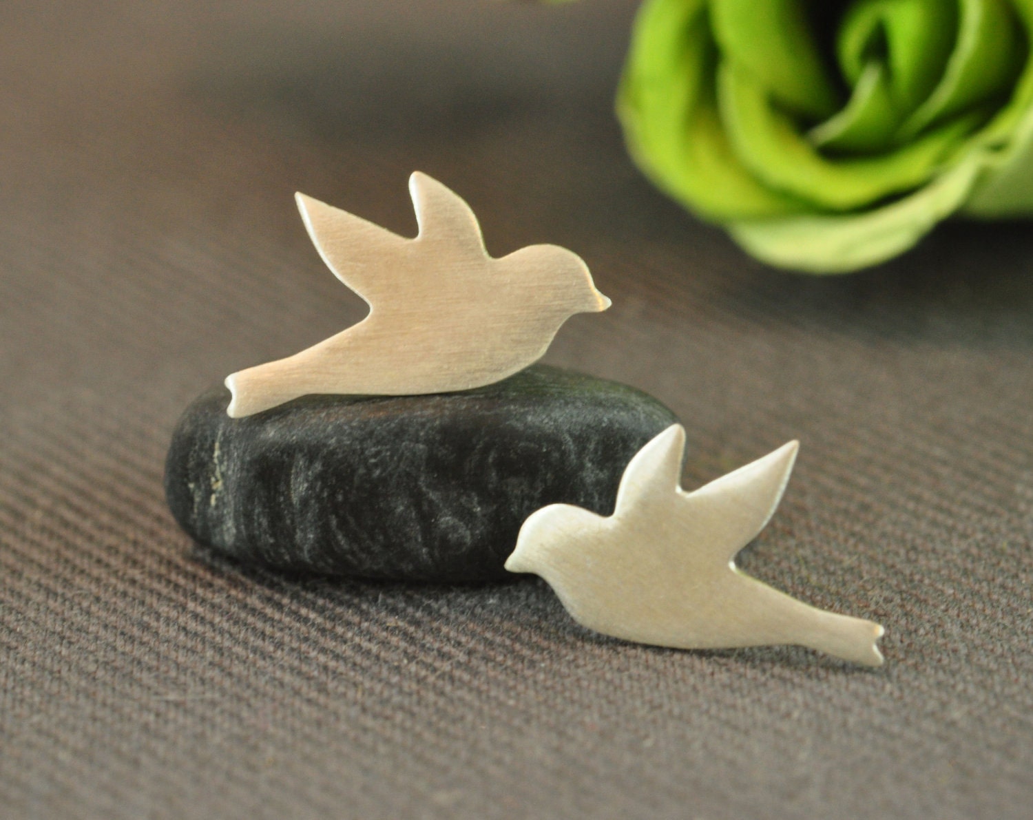 Bird stud earrings, gold earrings, bird post earrings, bird earrings, unique earrings, jewelry gift, earrings stud post,