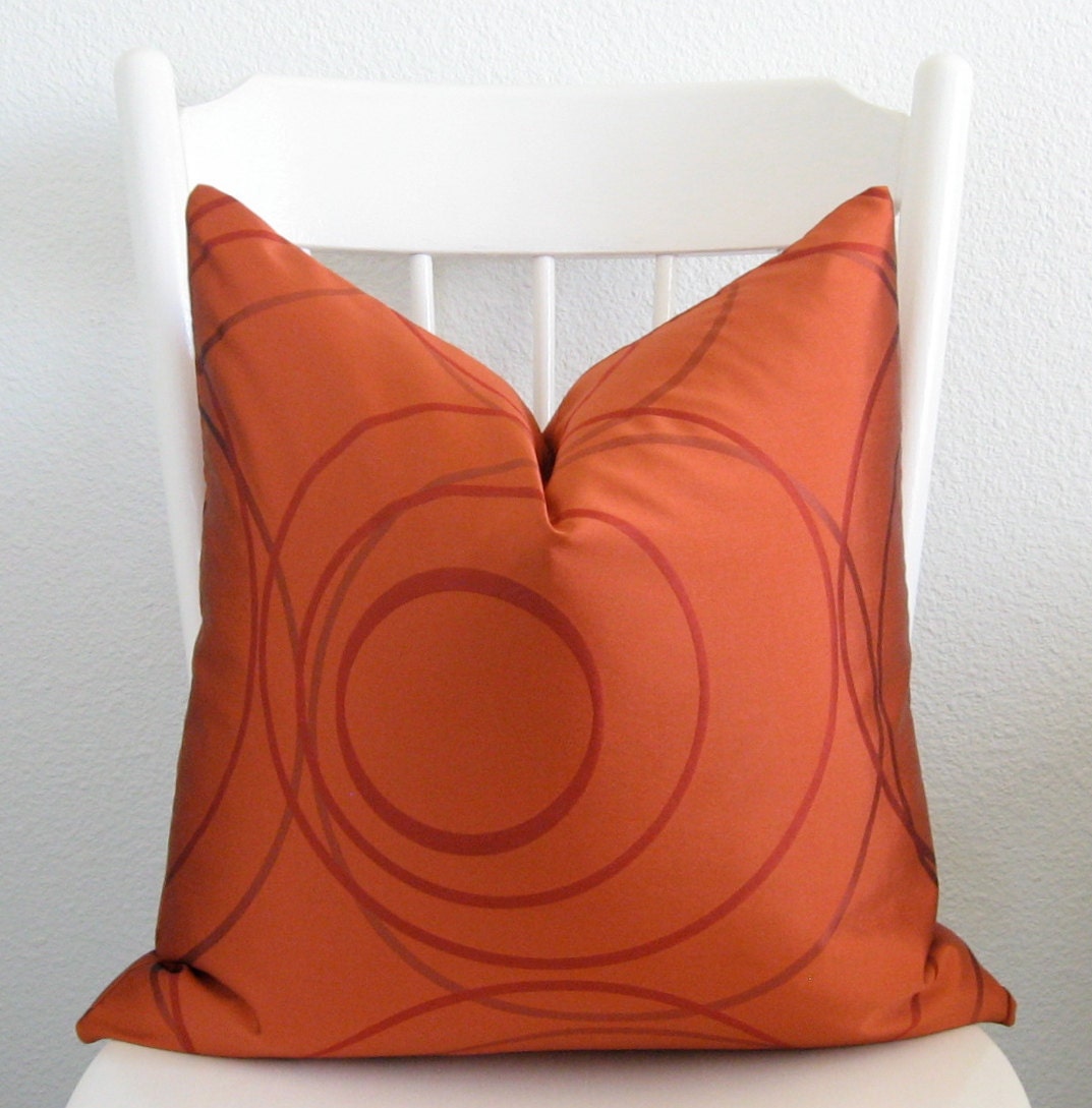 Decorative pillow cover - Throw pillow - 22x22 -Tangerine tango - Red - Geometric - Circles