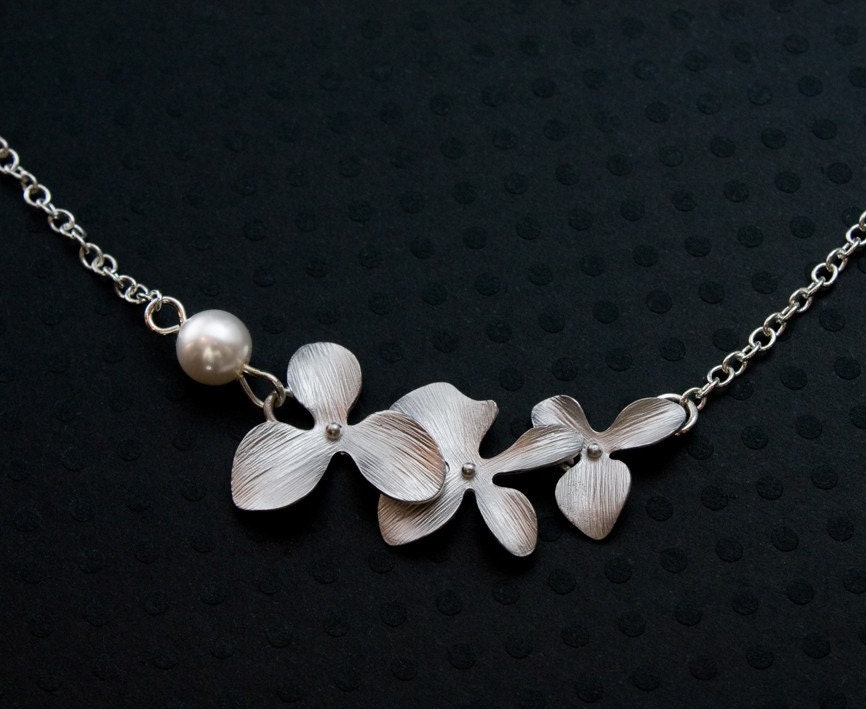 Silver Necklace. Orchid Flowers with White Pearl. Sterling silver. Bridesmaids gift, Love, Romantic