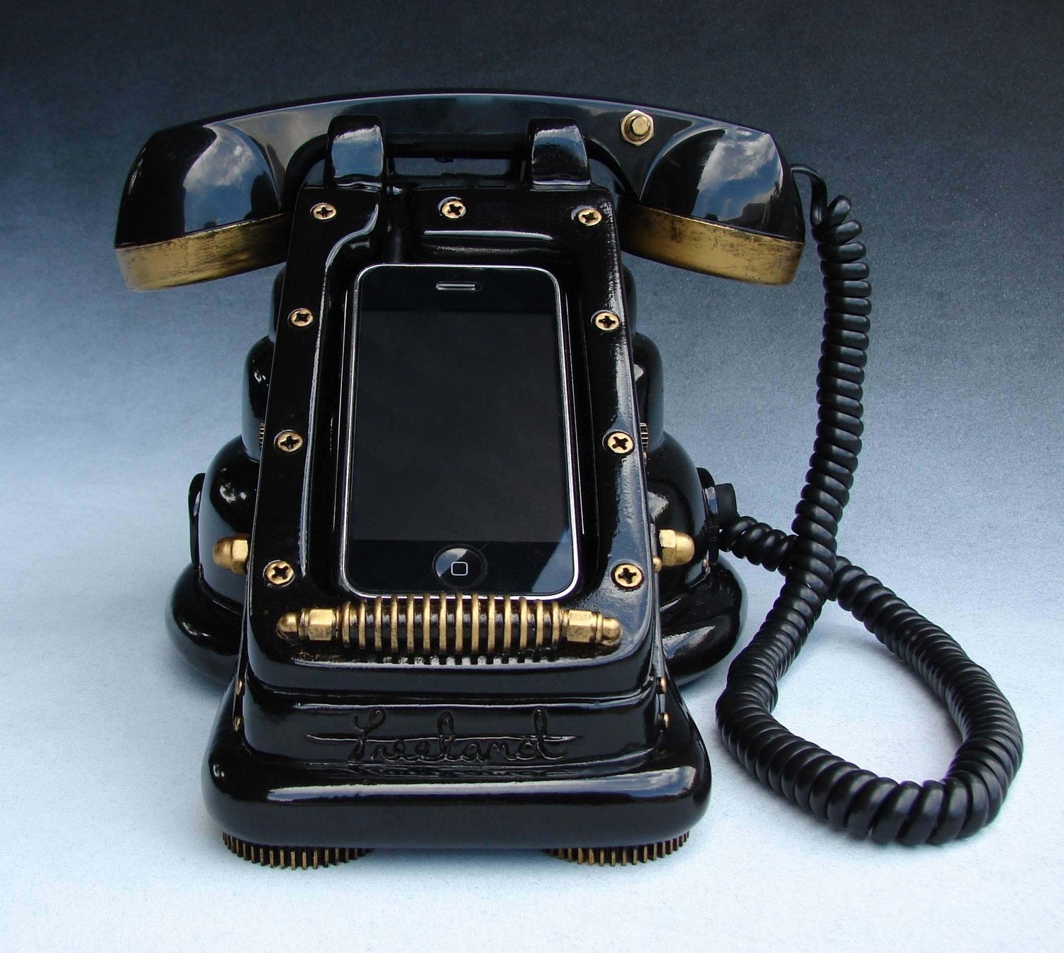 iRetrofone Steampunk - Black/Gold