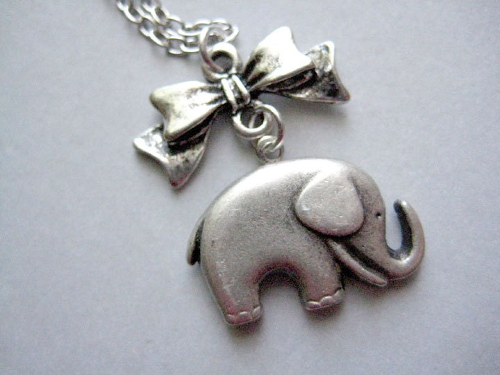 Elephant Necklace,Elephant Pendant Necklace, Antiqued Silver Charm Necklace, Animal Jewelry