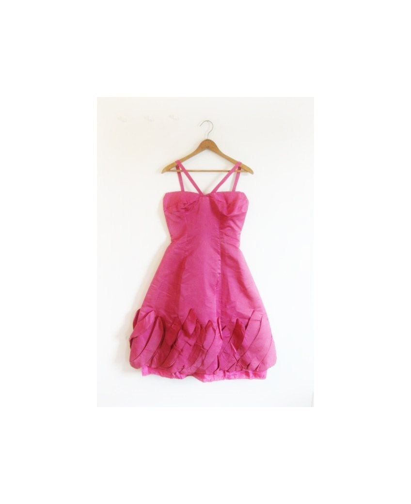 c l e a r a n c e . . . 1940s-1950s PRETTY pink fishtail cocktail dress