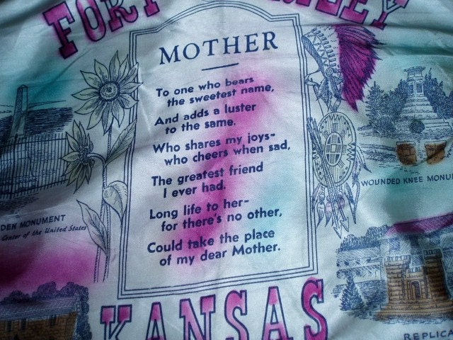 SOUVENIR MOTHER PILLOW COVER VINTAGE 40s ARMY FORT RILEY WW11