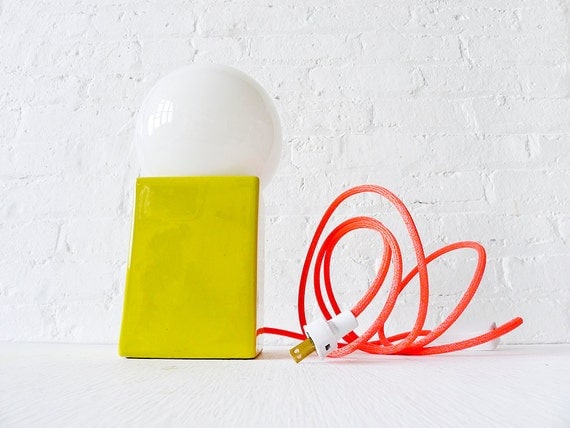 15% SALE - Vintage Yellow Cube Bowl Mod Lamp w/ Neon Pink Color Cord