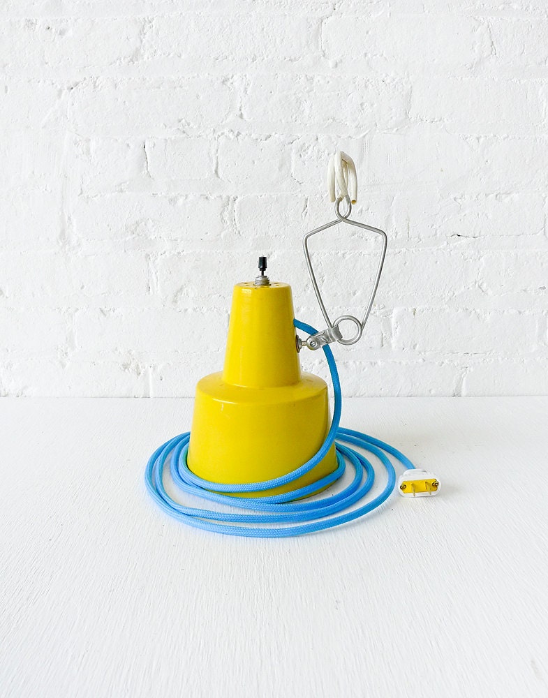 Vintage Clip Light - Retro Work Lamp w/ Blue Color Cord