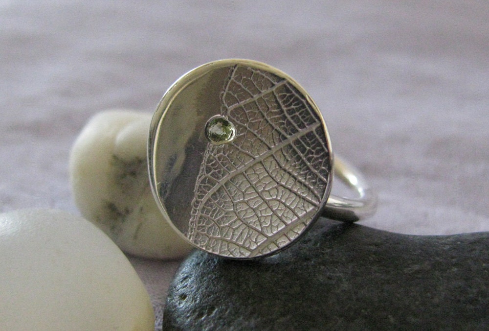 Silver Leaf and Peridot Disc Ring