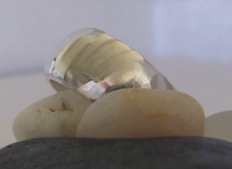 UniSex Hand-Carved 2004 Sterling Silver Band Ring : Size 9
