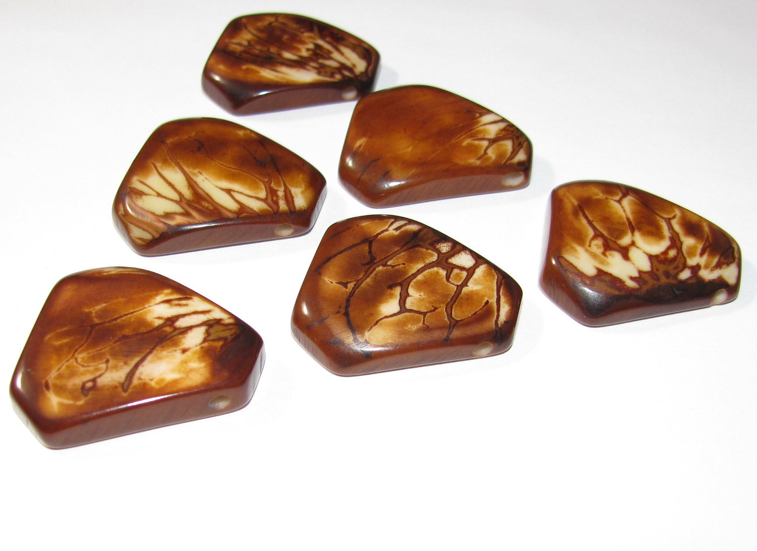 4 Brown Tagua Nut Beads, Triangles Beads, Vegetable Ivory Beads, Organic Beads, Natural Beads, EcoBeads