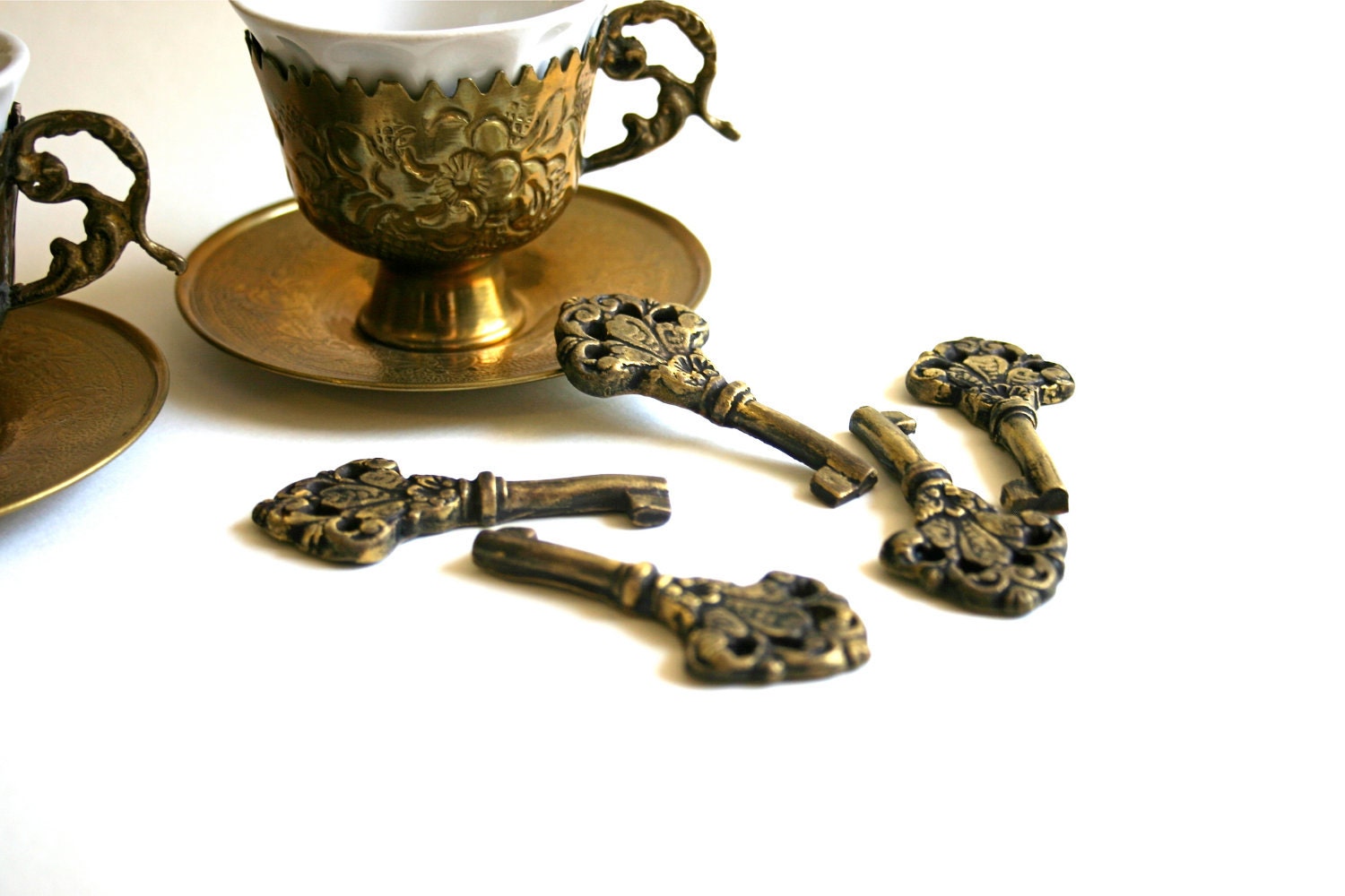 Edible Vintage Skeleton Keys -Chocolate Candy, Antique Inspired Keys - set of 12 -Vegan, No Soy, Won't Melt Candy