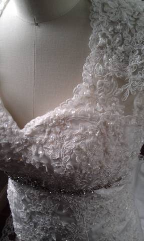 Mermaid Bridal Gown Wedding Dress with Satin and French Alencon Lace