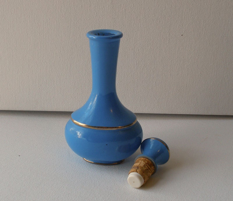 Vintage Robin Egg Blue Perfume Bottle Vanity Glassware