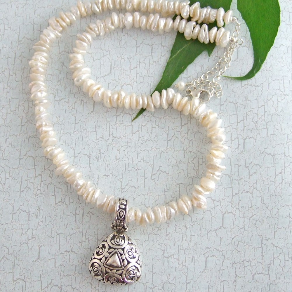 White Pearl and Sterling Silver Pendant Necklace