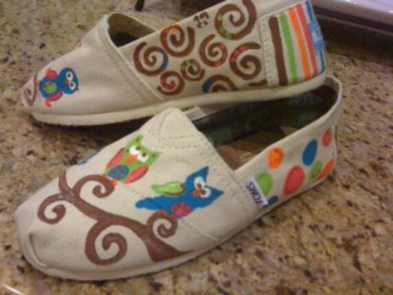 Handpainted TOMS Owl Theme