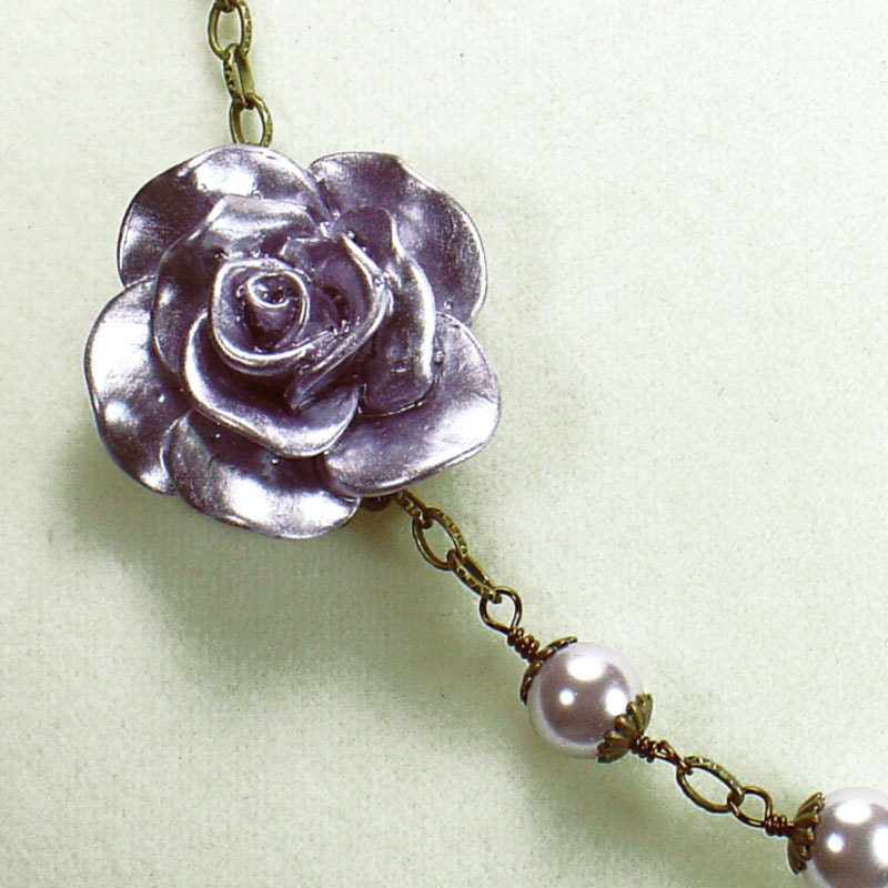 Lavender Rose Necklace with Pearls Asymetrical Design - LasSmartArts Lavender Rose Necklace with Pearls Asymetrical Design - LasSmartArts