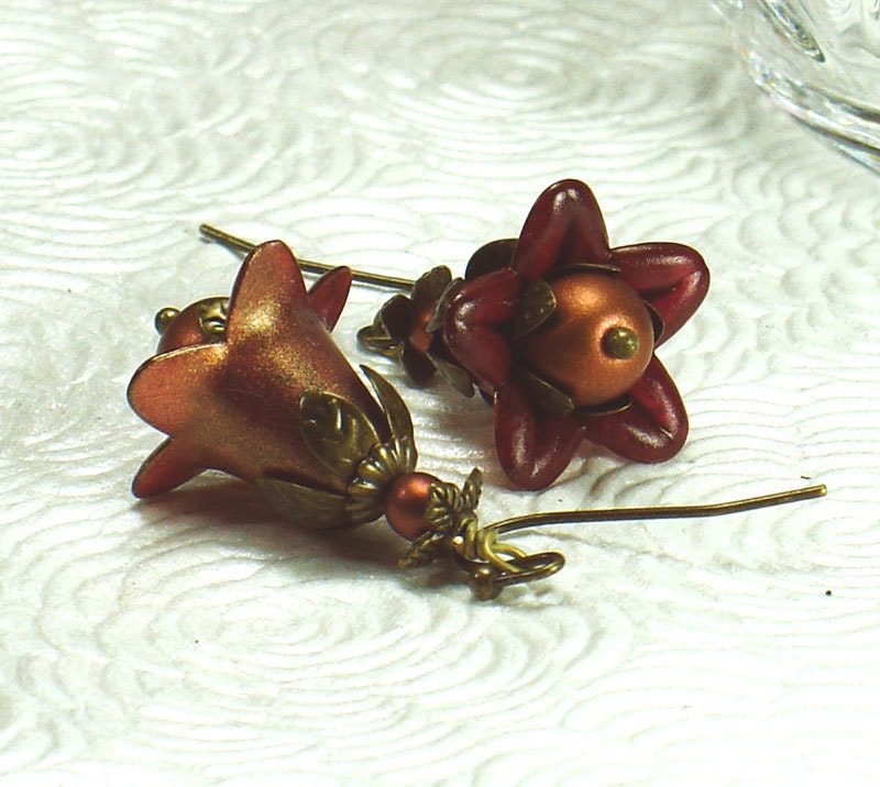 Rust & Copper Hand Dyed Lucite Flower Earrings, Vintage Style, Antiqued Brass, Czech Glass