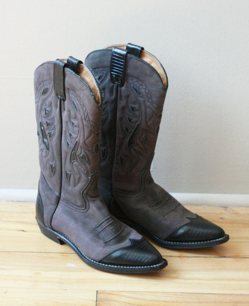 Going to the Rodeo Mauve Cowboy Boots - Men's 8/8.5 Women's 10/10.5 - urbandames